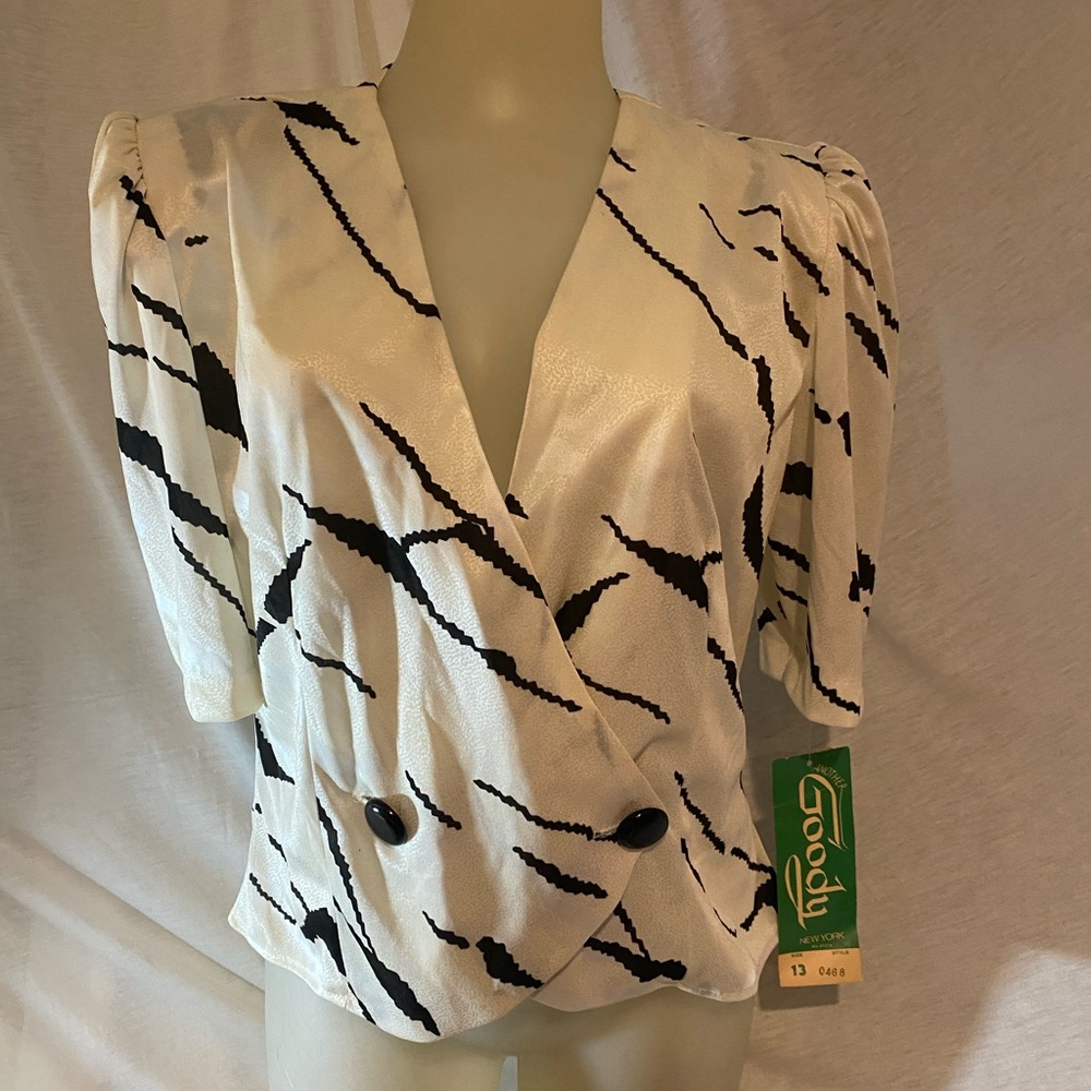 ❗️Vintage❗️80s Marbled White Blouse